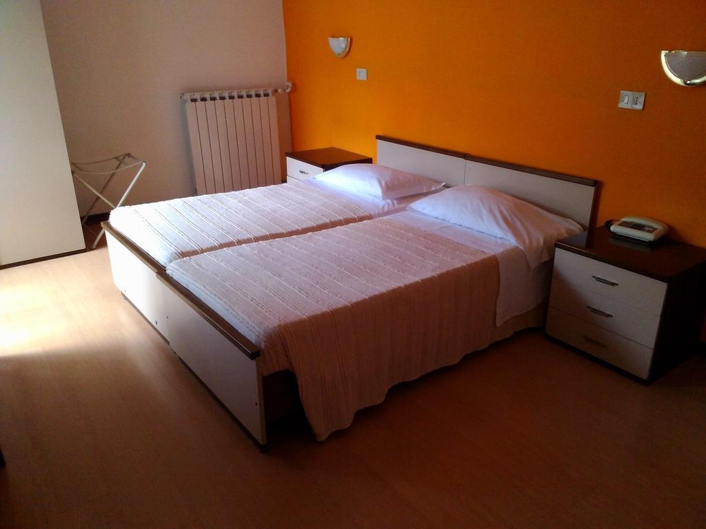 Hotel Brioni Triest Zimmer foto